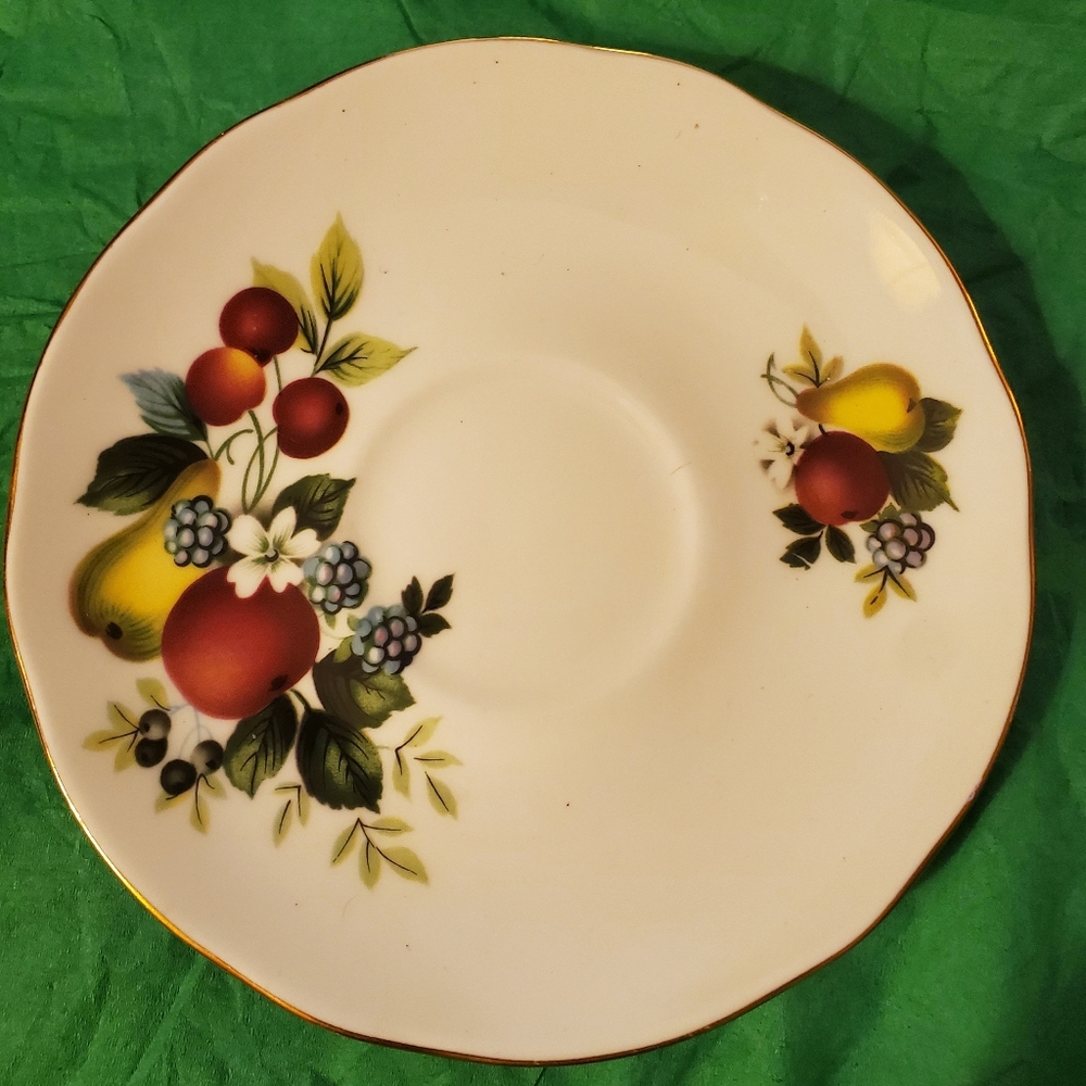 Duchess Bone China tea saucer